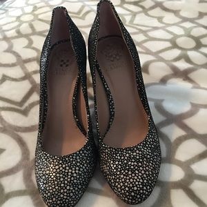 Vince Camuto Pumps